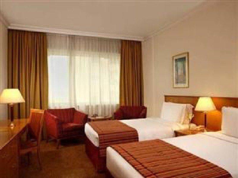 Swiss-Belhotel Schardscha Exterior foto