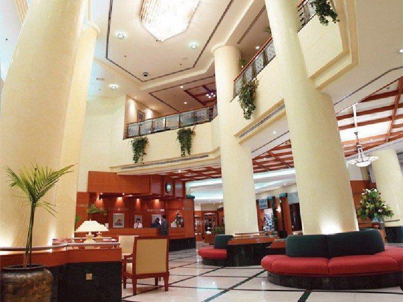 Swiss-Belhotel Schardscha Interior foto